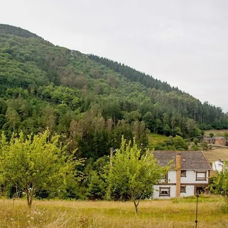 Casa De Flores / Lugo *