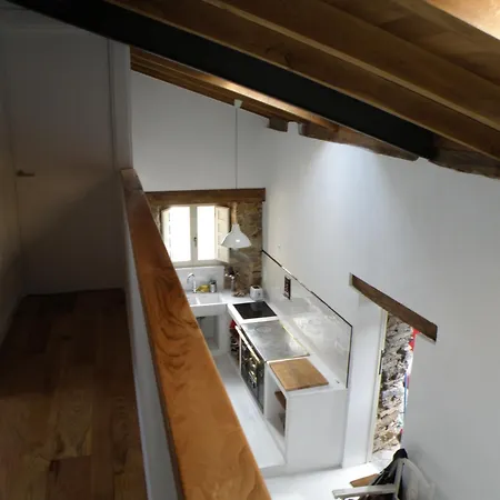 Casa De Flores / Lugo Holiday home A Pontenova